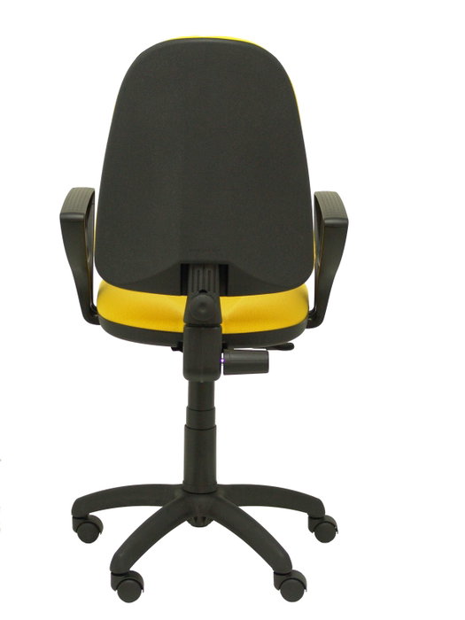 Silla de oficina Algarra con mecanismo Contacto permanente básico tapizada con Tela color Amarillo. Equipada con Base poliamida negra, Brazos fijos y Ruedas de nailon 50 mm
