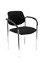 Silla Styl tapizada con Tela color Negro. Brazos fijos