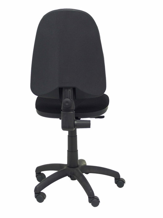 Silla de oficina Algarra con mecanismo Contacto permanente básico tapizada con Tela color Negro. Equipada con Base poliamida negra, Sin brazos y Ruedas de nailon 50 mm