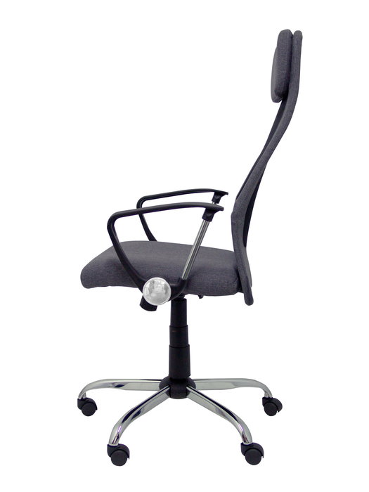 Silla de oficina Esteras con mecanismo Basculante tapizada con Tela color Gris y malla color Negro. Equipada con lumbar Fijo, Brazos fijos, Cabecero Fijo y Ruedas de nailon 50 mm
