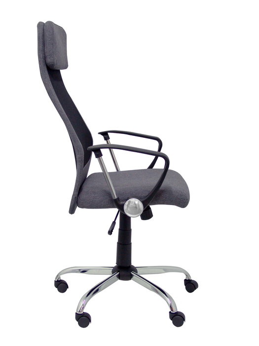 Silla de oficina Esteras con mecanismo Basculante tapizada con Tela color Gris y malla color Negro. Equipada con lumbar Fijo, Brazos fijos, Cabecero Fijo y Ruedas de nailon 50 mm