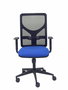 Silla de oficina Motilla con mecanismo Sincro tapizada con Tela color Azul y malla color Negro. Equipada con lumbar 1D, Brazos 1D y Ruedas 65mm nailon
