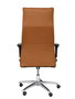 Sillón Albacete con mecanismo Sincro tapizada con Piel color Marrón. Equipado con Base aluminio, Brazos 1D y Ruedas de parqué
