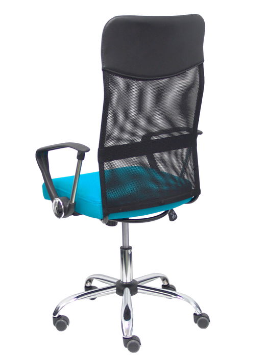 Silla de oficina Gontar con mecanismo Basculante tapizada con Tela color Turquesa y malla color Negro. Equipada con Base cromada, Brazos fijos y Ruedas de parqué