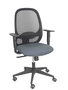 Silla de oficina Cilanco con mecanismo Sincro tapizada con Tela color Gris oscuro y malla color Negro. Equipada con lumbar 1D, Brazos 1D y Ruedas de parqué