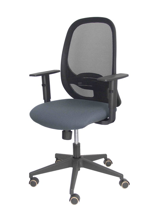 Silla de oficina Cilanco con mecanismo Sincro tapizada con Tela color Gris oscuro y malla color Negro. Equipada con lumbar 1D, Brazos 1D y Ruedas de parqué