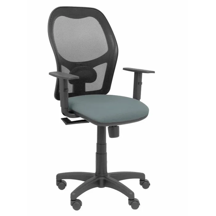 PIQUERAS Y CRESPO Silla Alocén con respaldo de malla negra y asiento Bali gris claro