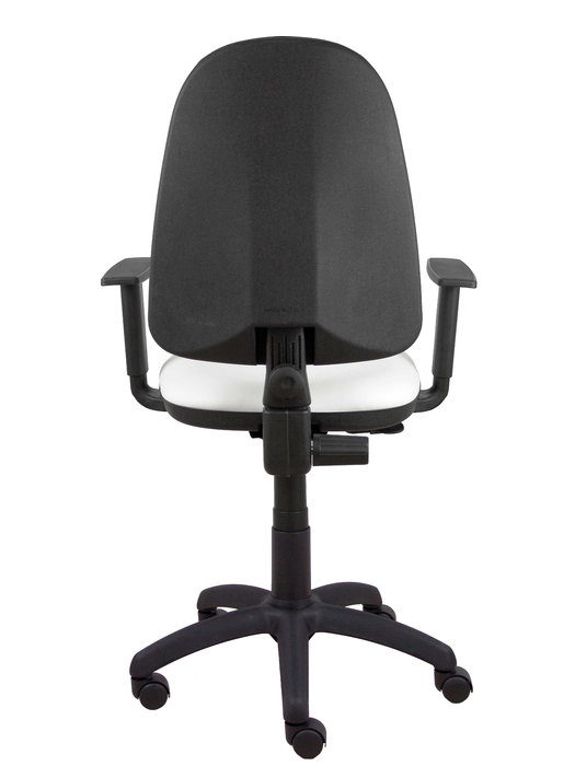 Silla de oficina Aýna con mecanismo Contacto permanente básico tapizada con Similpiel color Blanco. Equipada con Base poliamida negra, Brazos 1D y Ruedas de nailon 50 mm