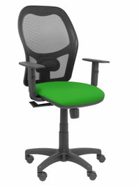 PIQUERAS Y CRESPO Silla Alocén con mecanismo Sincro, asiento verde y respaldo de malla negra