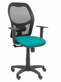 Silla de oficina Alocén con mecanismo Sincro tapizada con Tela color Turquesa y malla color Negro. Equipada con lumbar 1D, Brazos 1D y Ruedas de nailon 50 mm