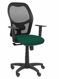 Silla de oficina Alocén con mecanismo Sincro tapizada con Tela color Verde botella y malla color Negro. Equipada con lumbar 1D, Brazos 1D y Ruedas de nailon 50 mm