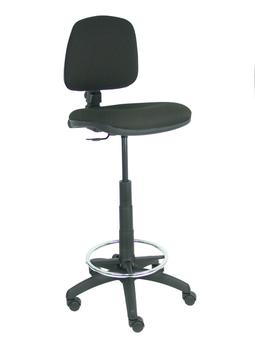 Taburete Isso con mecanismo Contacto permanente básico tapizada con Tela color Negro. Equipado con Base poliamida negra, Sin brazos y Ruedas de nailon 50 mm Taburete Isso con mecanismo Contacto permanente básico tapizada con Tela color Negro. Equipado con Base poliamida negra, Sin brazos y Ruedas de nailon 50 mm