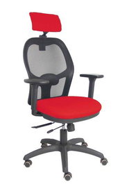 Silla de oficina Jorquera con mecanismo Sincro/Traslack tapizada con Tela color Rojo y malla color Negro. Equipada con lumbar 1D, Brazos 3D, Cabecero 2D y Ruedas de parqué
