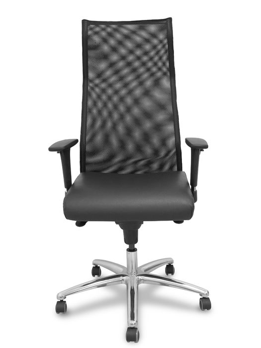 Sillón Albacete con mecanismo Sincro tapizada con Similpiel color Negro. Equipado con Base aluminio, Brazos 1D y Ruedas de parqué