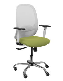 Silla de oficina Cilanco con mecanismo Sincro tapizada con Tela color Verde oliva y malla color Blanco. Equipada con lumbar 1D, Brazos 1D y Ruedas de parqué