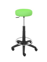 Taburete Tolosa con mecanismo Giratorio tapizada con Tela color No aplica y malla color Pistacho. Equipado con Base poliamida negra, Sin brazos y Ruedas de nailon 50 mm