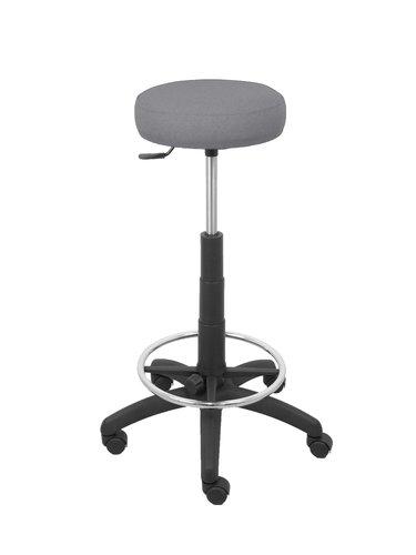 Taburete Tolosa con mecanismo Giratorio tapizada con Tela color No aplica y malla color Gris. Equipado con Base poliamida negra, Sin brazos y Ruedas de nailon 50 mm Taburete Tolosa con mecanismo Giratorio tapizada con Tela color No aplica y malla color Gris. Equipado con Base poliamida negra, Sin brazos y Ruedas de nailon 50 mm