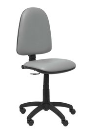 Silla de oficina Aýna con mecanismo Contacto permanente básico tapizada con Similpiel color Gris. Equipada con Base poliamida negra, Sin brazos y Ruedas de nailon 50 mm
