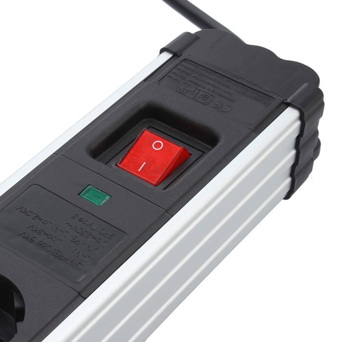 Regleta Enchufes 6 Tomas con Interruptor TM Electron TMUAD406 Regleta Enchufes 6 Tomas con Interruptor TM Electron TMUAD406