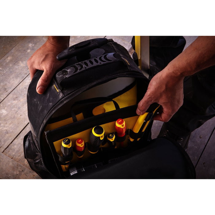 Stanley Essential Mochila con Asa Telescópica Negro / Amarillo