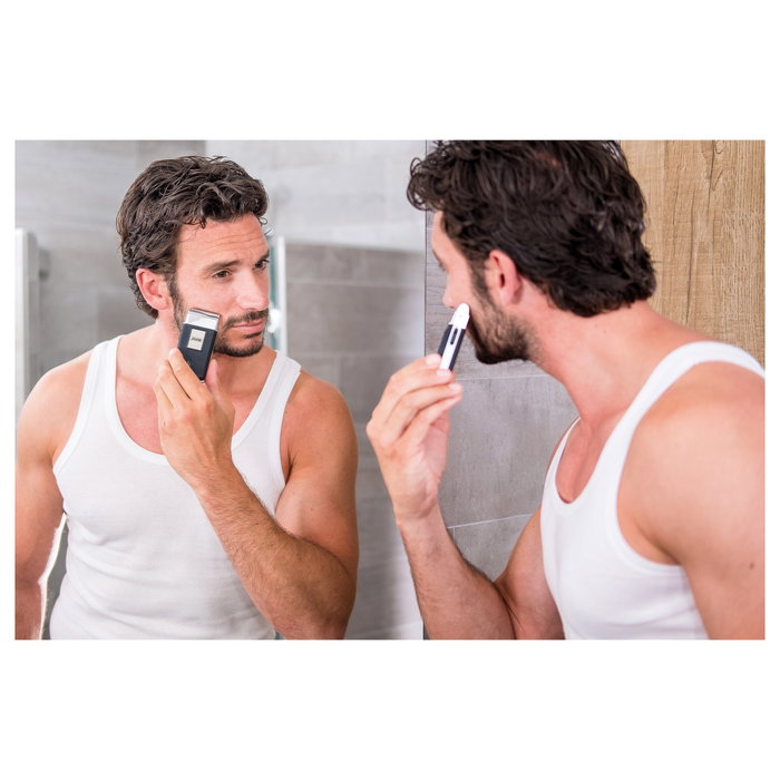 Wahl Travel Shaver 03615-1016 Negro y Plata
