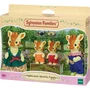 Sylvanian Families Familia de las Jirafas, 4 Personajes Articulados y Vestidos Incluye Mamá, Papá y Bebés
