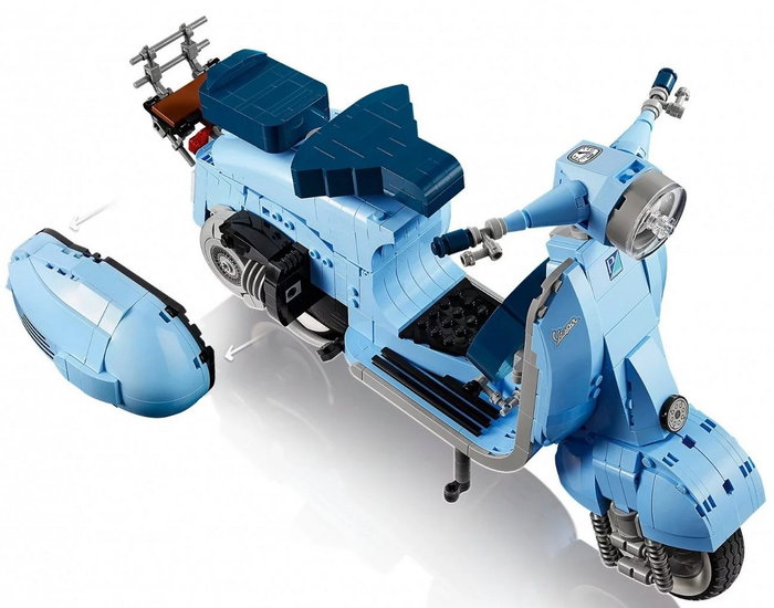LEGO Creator Expert Vespa 125, Modelo de Exhibición Azul Pastel LEGO Creator Expert Vespa 125, Modelo de Exhibición Azul Pastel