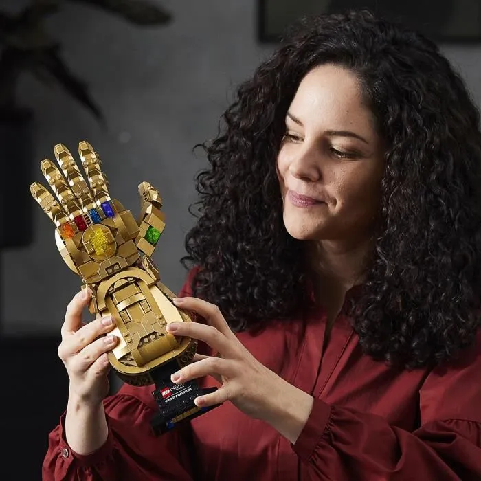 LEGO 76191 Marvel Infinity Gauntlet - Thanos Guantelete del Infinito, set de construcción para adultos, decoración y regalo