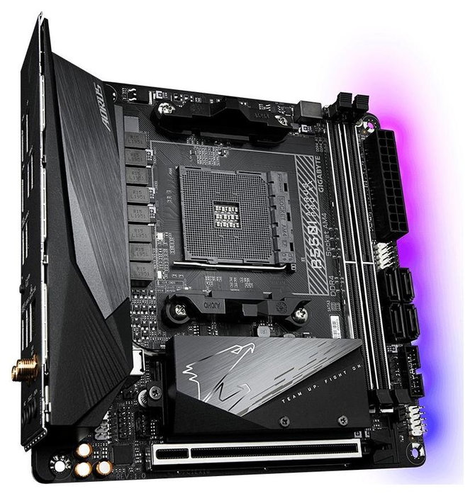 Gigabyte B550I AORUS PRO AX Mini ITX AMD B550