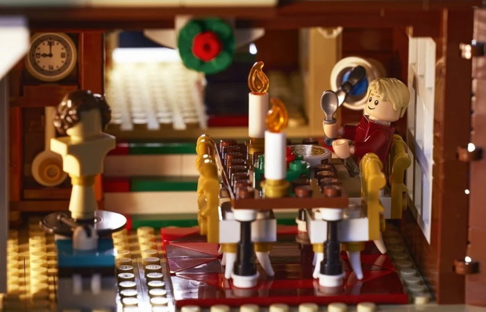 LEGO Ideas Home Alone 21330 LEGO Ideas Home Alone 21330