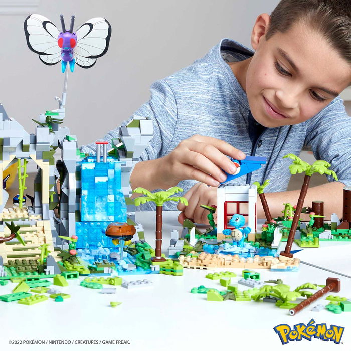 Mega Bloks Pokemon Expedición Jungla HHN61 Set de Construcción con 4 Personajes y 1350 Piezas +8 Años