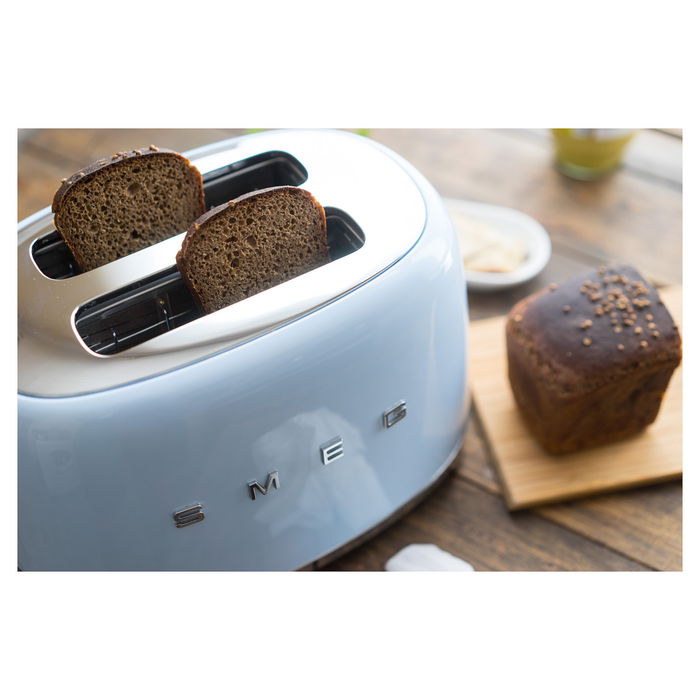 Smeg TSF01PBEU Tostador de 2 Rebanadas, Color Azul Pastel y Acero Inoxidable, 950 W, 6 Niveles de Tostado, Función Descongelar y Recalentar