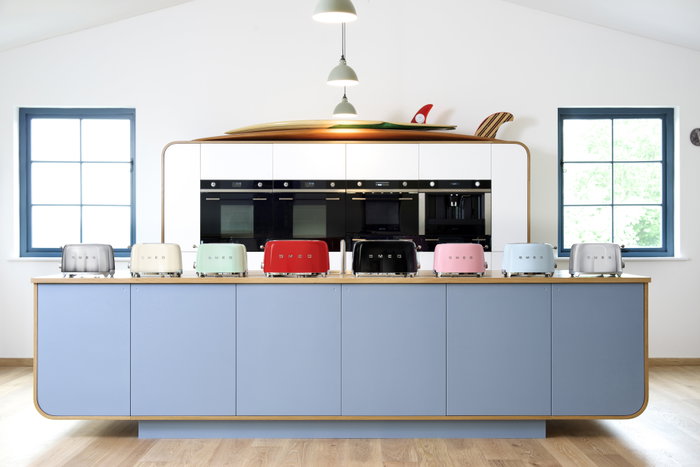 Smeg TSF02BLEU Tostadora de 2 ranuras largas, Negro Smeg TSF02BLEU Tostadora de 2 ranuras largas, Negro