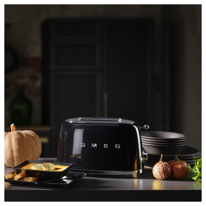 Smeg TSF01BLEU Tostador 2 Ranuras 50s Style Negro Brillante Compacto