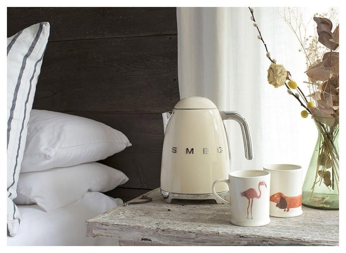 Smeg KLF03CREU Hervidor de agua 1,7 L Crema