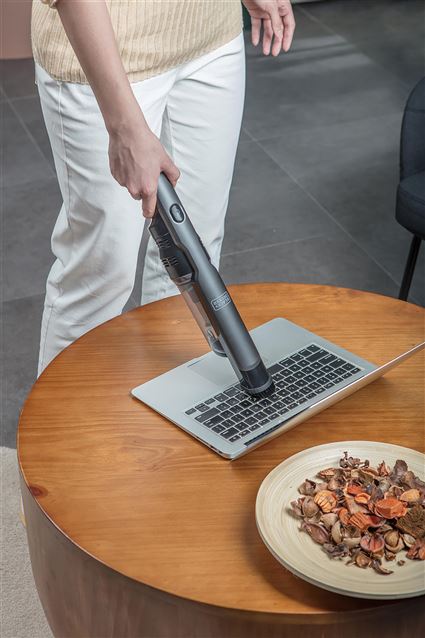 Black+Decker DVC-320B21 Aspirador Recogodetodo Inalámbrico Fino con Motor sin Escobillas 12V 2Ah