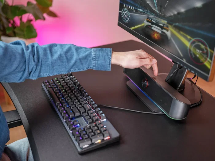 Trust Barra de Sonido PC GXT 619 Thorne - 6W RMS, 2.0 Canales, RGB, USB y AUX, Color Negro