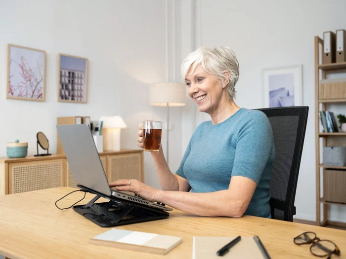 Trust Soporte Refrigerante para Portátil Cyclone Negro - Base de Refrigeración con 2 Ventiladores USB hasta 15.6" - Altura Ajustable 8 Niveles