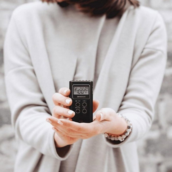 Sangean Radio Digital Receptor Negro 15 Memorias