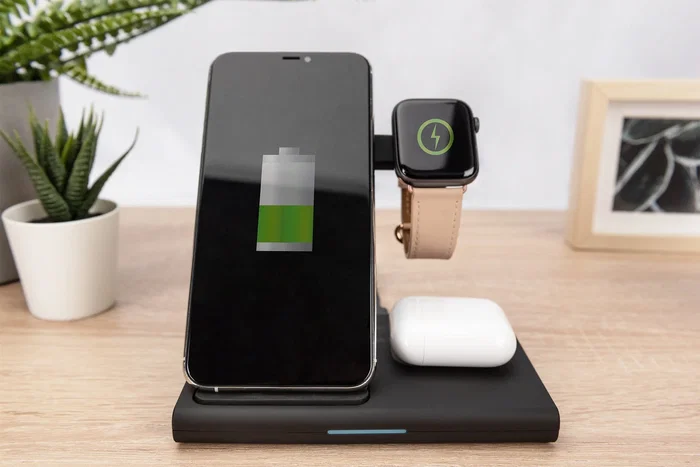 DIGITUS DA-10084 Estación de Carga Inalámbrica Plegable 3 en 1 para iPhone, Apple Watch y AirPods con MagSafe y Qi
