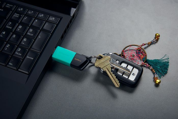 Kingston Pendrive 256GB USB3.2 DT EXODIA M GEN1 Llavero Negro/Turquesa