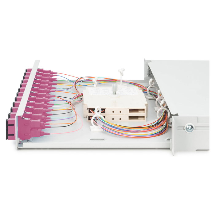 Digitus Caja de Empalme Fibra Óptica 1HE equipada 12x SC-DX OM4 Color Gris 44.5 mm Panel de gestión de cables en acero Digitus Caja de Empalme Fibra Óptica 1HE equipada 12x SC-DX OM4 Color Gris 44.5 mm Panel de gestión de cables en acero