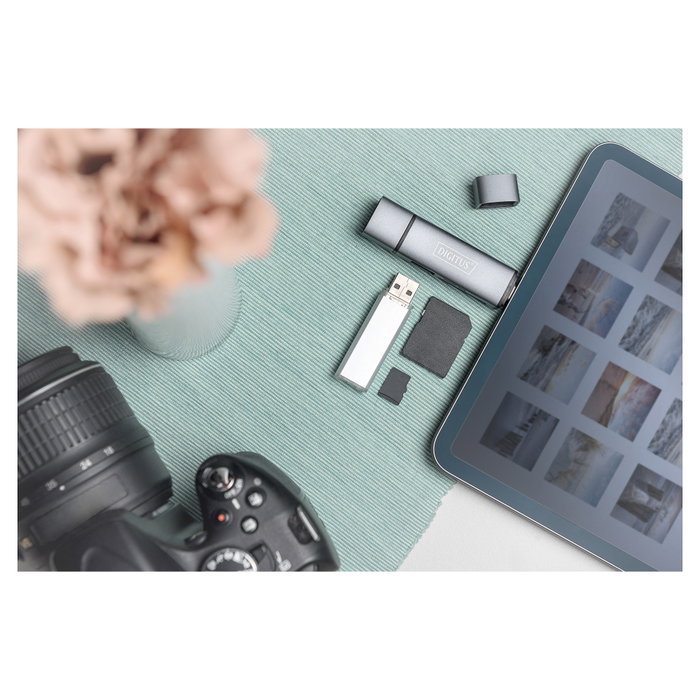 Digitus DA-70886 Lector de tarjetas dual y concentrador USB-C + USB 3.0, SD + Micro SD