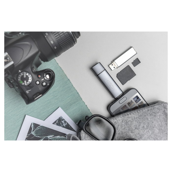 Digitus DA-70886 Lector de tarjetas dual y concentrador USB-C + USB 3.0, SD + Micro SD