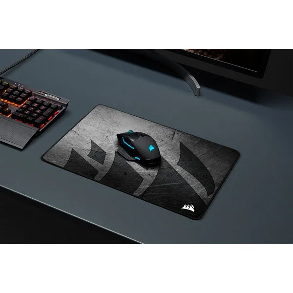Corsair MM300 PRO Alfombrilla de Ratón Gaming Tela Impermeable con Bordes Rematados - Gris, Tamaño Medium (360x300 mm)