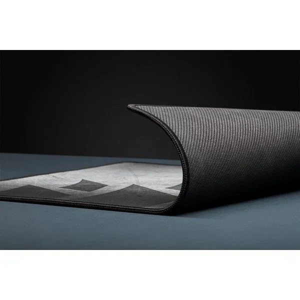 Corsair MM300 PRO Alfombrilla de Ratón Gaming Tela Impermeable con Bordes Rematados - Gris, Tamaño Medium (360x300 mm)