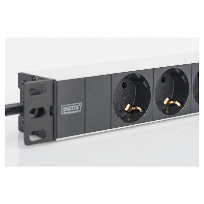Digitus 1HE Regleta deenchufes con 3 Tomas Tipo F, Aluminio, Negro, Cable 2m Digitus 1HE Regleta deenchufes con 3 Tomas Tipo F, Aluminio, Negro, Cable 2m