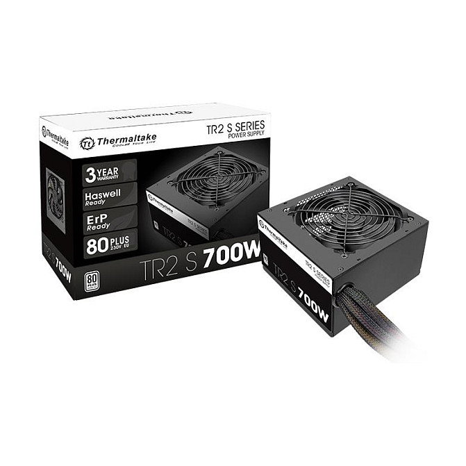 Thermaltake TR2 S 700W Fuente de Alimentación Negra