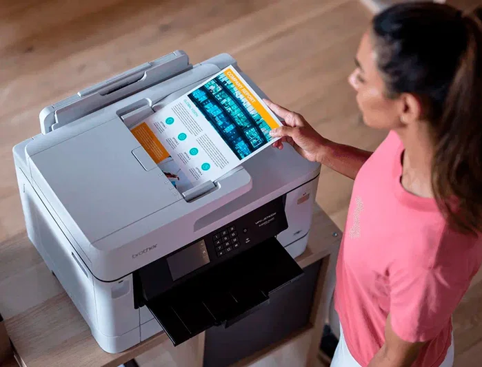 Brother MFC-J5740DW Impresora Multifunción A3 Inyección de Tinta Blanca