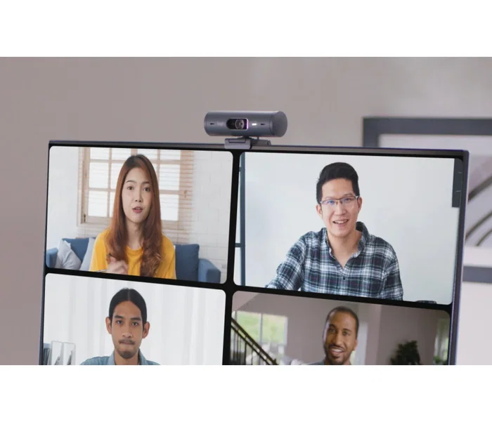 Logitech Brio 500 Webcam Full HD 1080p 60fps USB-C con Micrófonos de Ruido, Obturador de Privacidad, Campo Visual 90°, Autoencuadre - Grafito (960-Cameragraphit